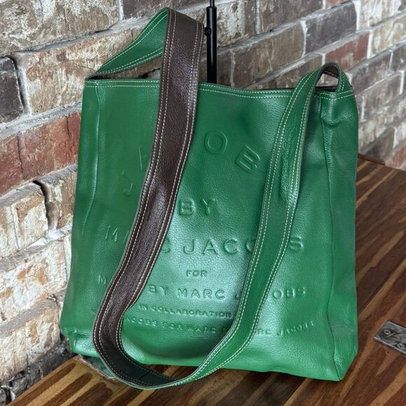 Marc Jacobs Green Leather Messenger Bag - Picture 2 of 2